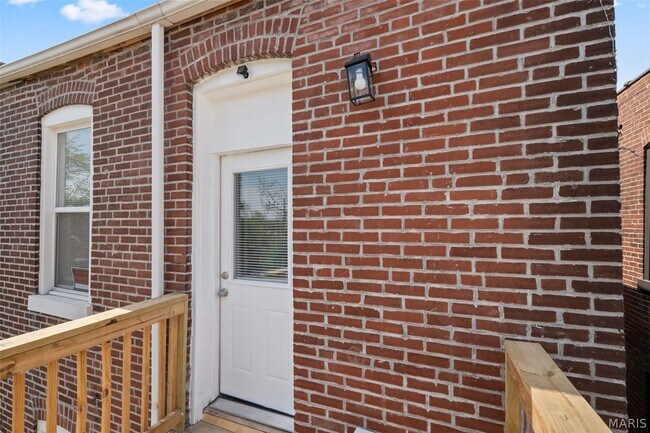 Building Photo - 3324 Louisiana Ave