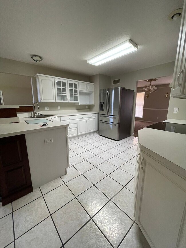 Building Photo - 4 Bed 3 Bath For Rent in Troy, MO
