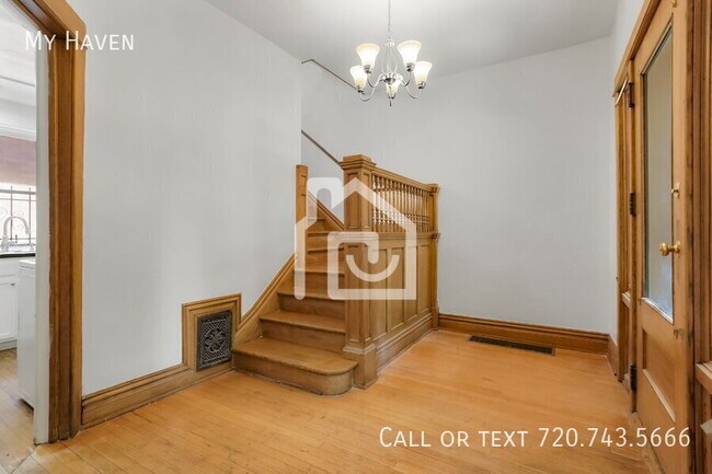 Building Photo - 2905 E 14th Ave