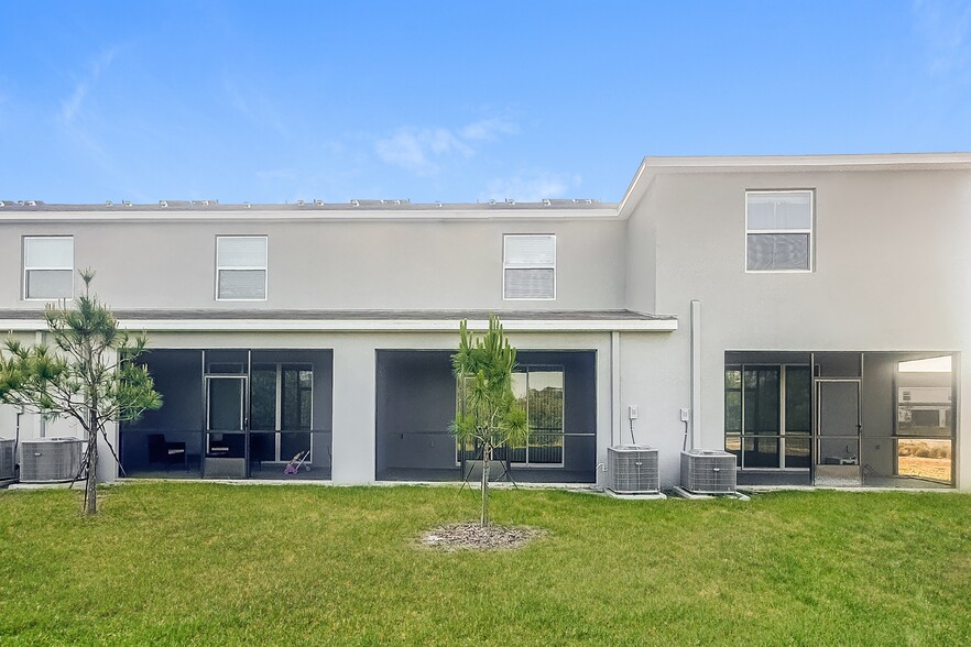 Building Photo - 11885 Mountain Retreat Ln