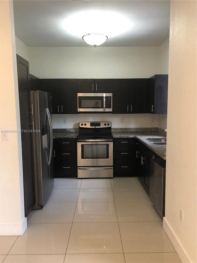 Building Photo - 12740 SW 131st Terrace