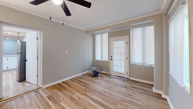 Building Photo - Walk to Downtown Prattville!!! 4/2 Completely Updated!