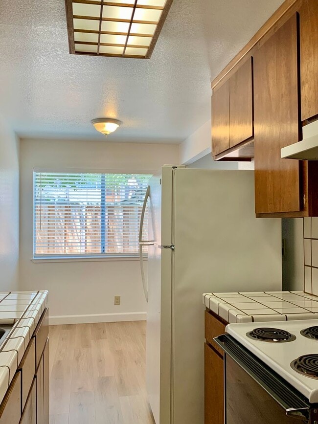 Building Photo - 1471 Gabilan Dr