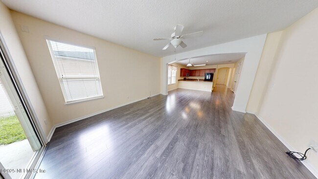 Building Photo - 15707 Lexington Park Blvd