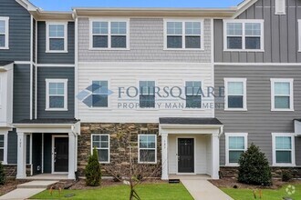 Building Photo - Townhome | 2nd Floor Back Deck | Washer/ D...