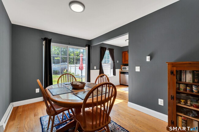 Building Photo - 6 Glen Ridge Ct