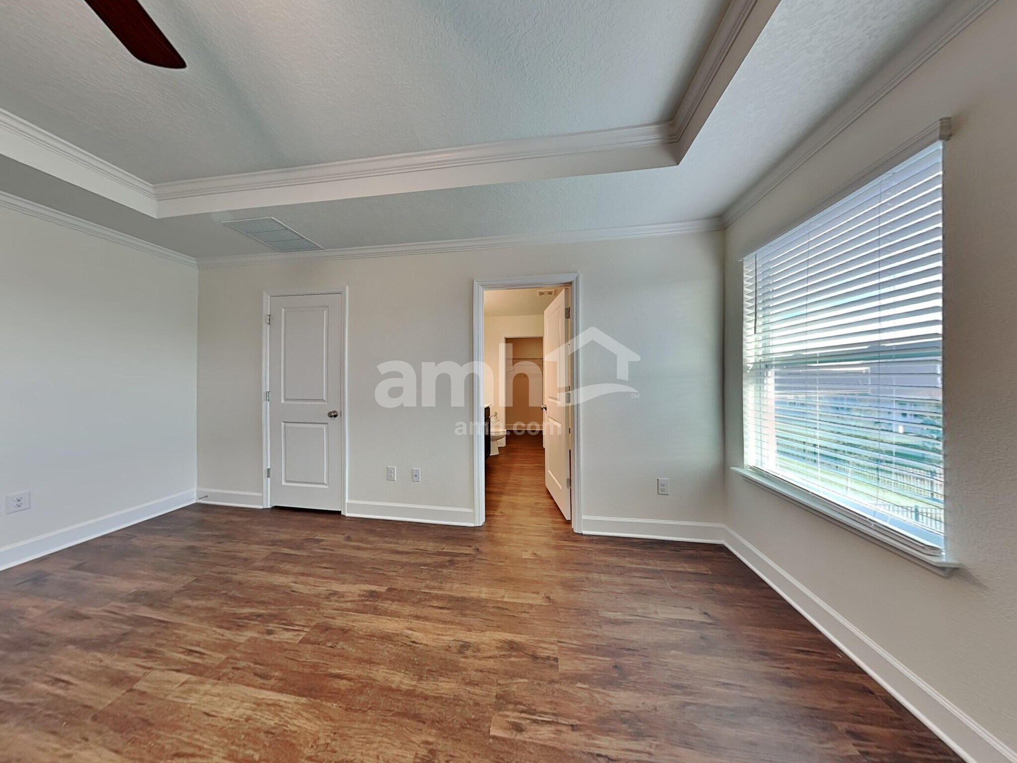 Building Photo - 127 Onate Cir