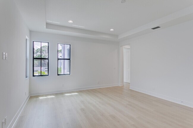 Building Photo - 13559 Artisan Cir