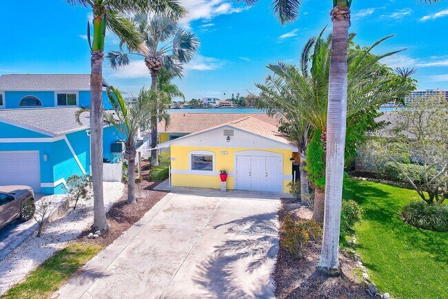 Building Photo - 3/2 Just Steps to the Intercoastal with Boat Ramp and Dock