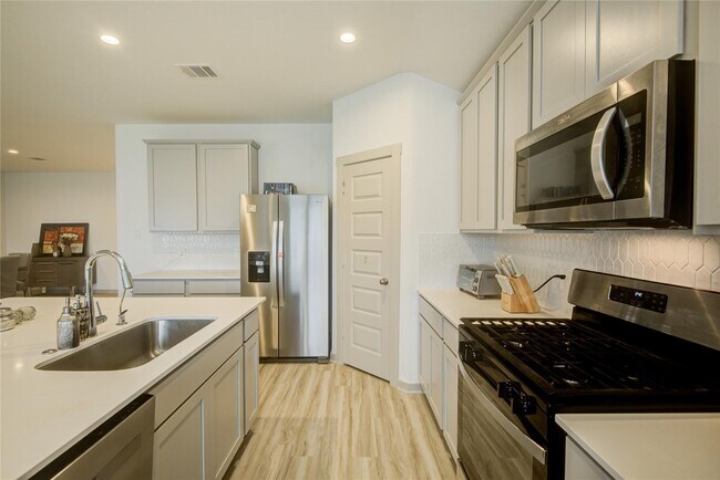 Building Photo - 3530 Ter Lndg Ct
