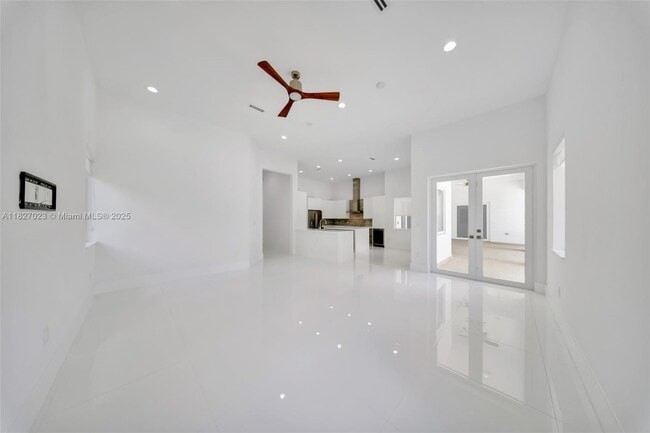 Building Photo - 10203 SW 136th St