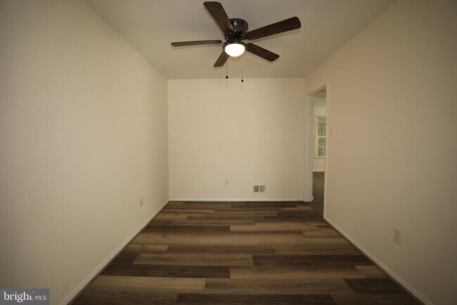 Building Photo - 2400 Ansdel Ct