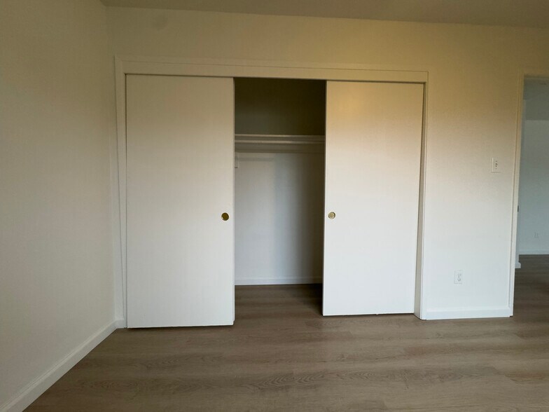 Building Photo - 6501 Raymond St