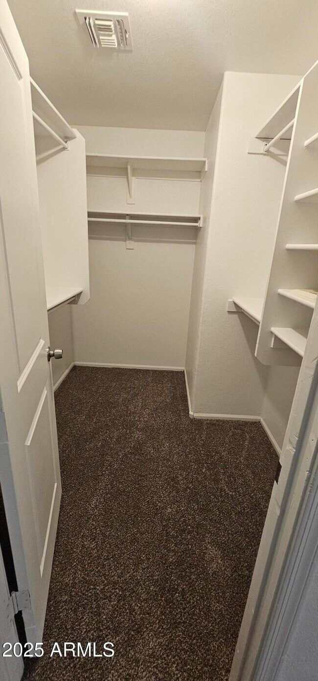 Building Photo - 11432 E Petra Ave