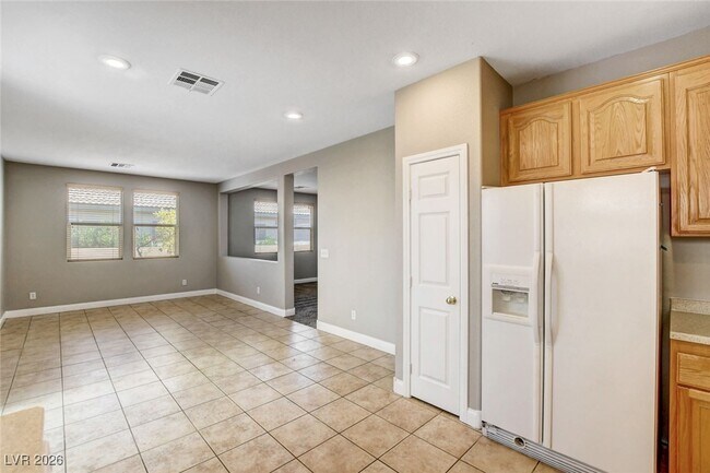 Building Photo - 3605 N Porch Swings Way