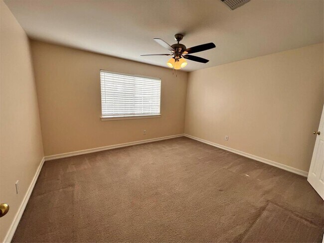 Building Photo - 4831 Hillswick Dr