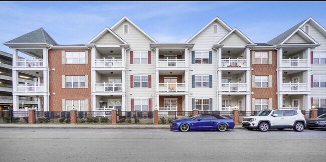 Building Photo - 2008 Millennium Pl