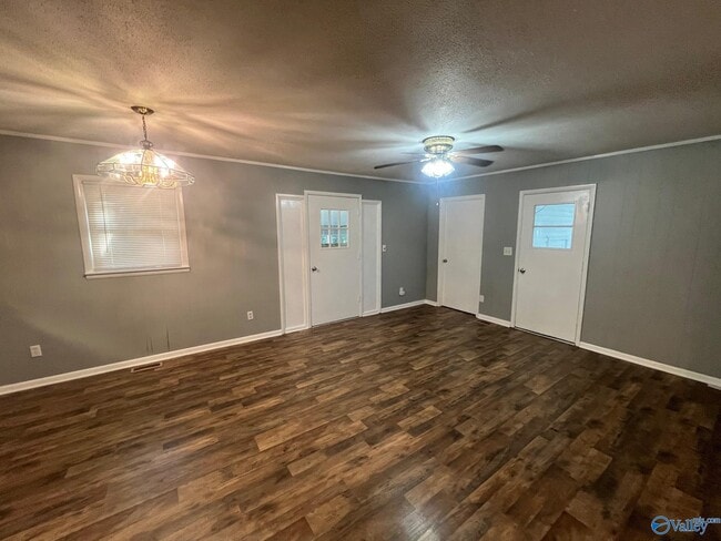 Building Photo - 212 Cherry St NW