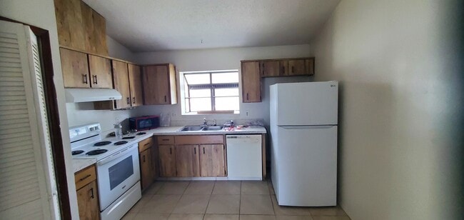 Building Photo - 1222 Tino Ct
