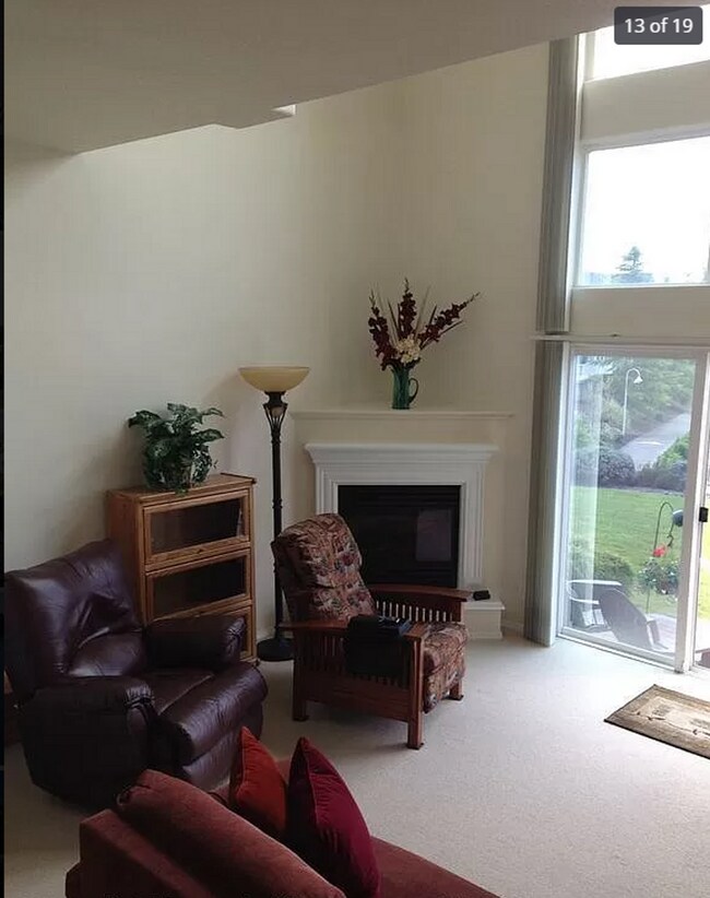 Building Photo - 0137-01