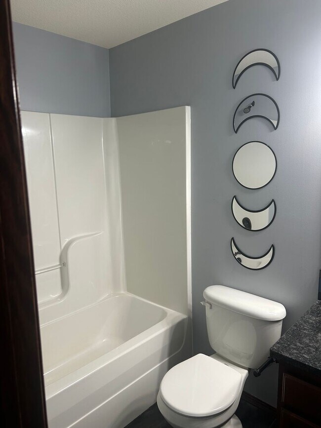 Building Photo - 2918 N Emerson St