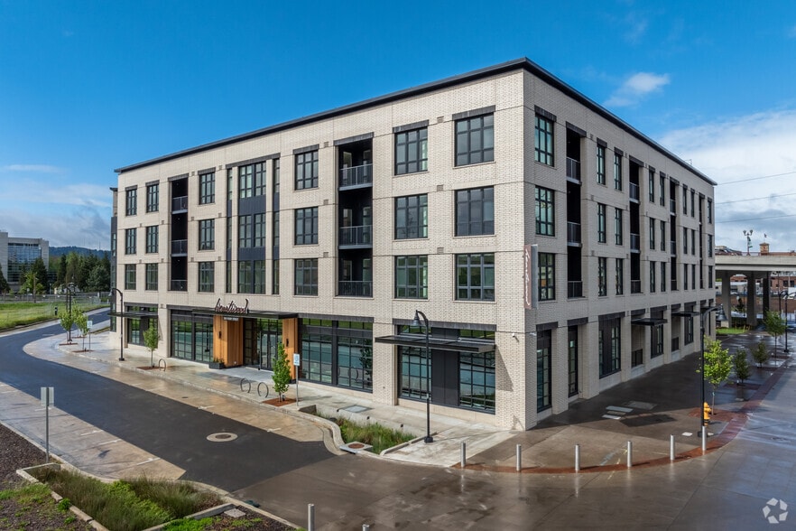 Primary Photo - Heartwood