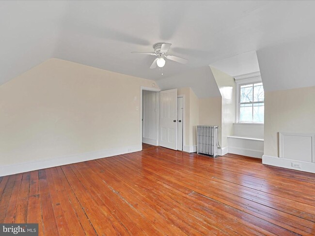 Building Photo - 657 S Sumneytown Pike