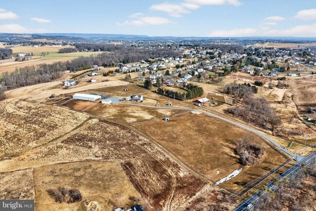 Building Photo - 5289 PA-309