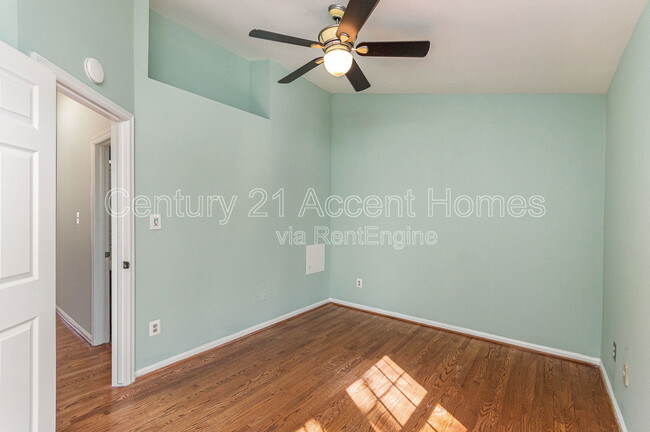 Building Photo - 5028 9th St S