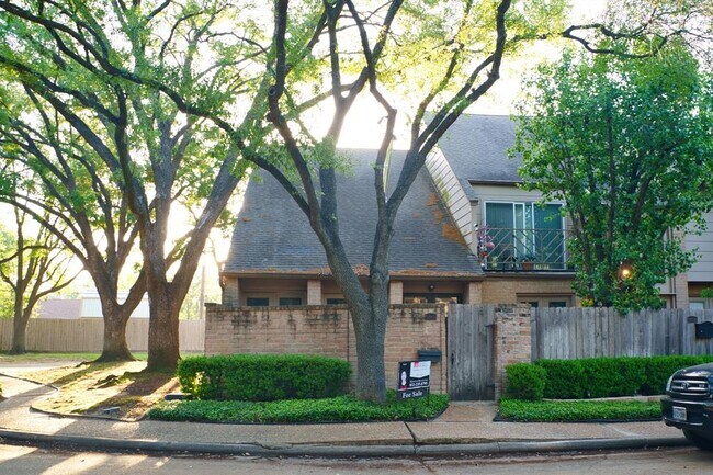 Building Photo - 5860 Sampley Way
