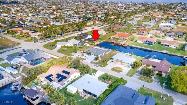 Building Photo - 3405 SE 16th Pl