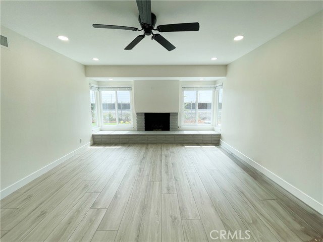 Building Photo - 9192 Christine Dr