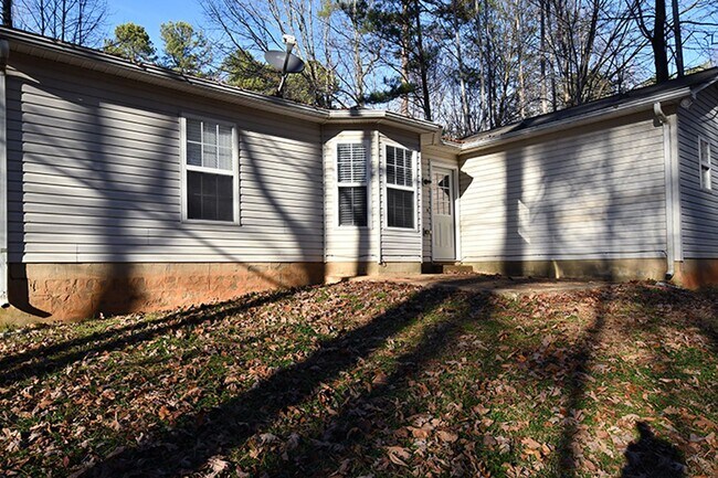 Building Photo - 116 Milbros Ln