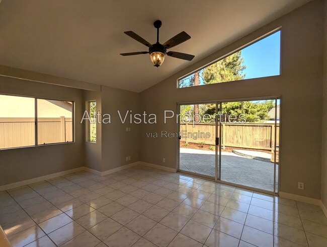 Building Photo - 1204 Rocky Point Way