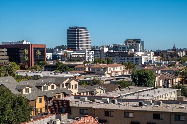 Building Photo - 345 Pioneer Dr