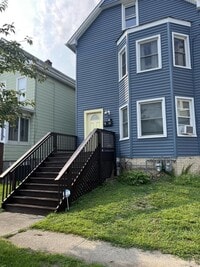 Building Photo - 42 Taylor Ave