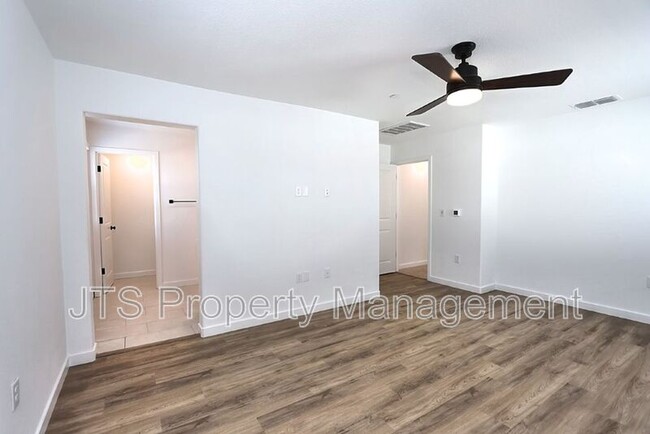 Building Photo - 4256 Aura Way