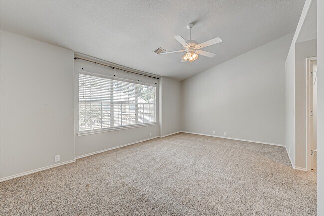 Building Photo - 13600 Breton Ridge St