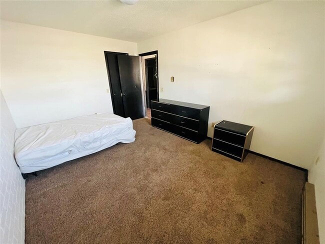 Building Photo - 1020 N 6th St