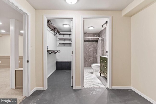 Building Photo - 4111 Nantucket Dr