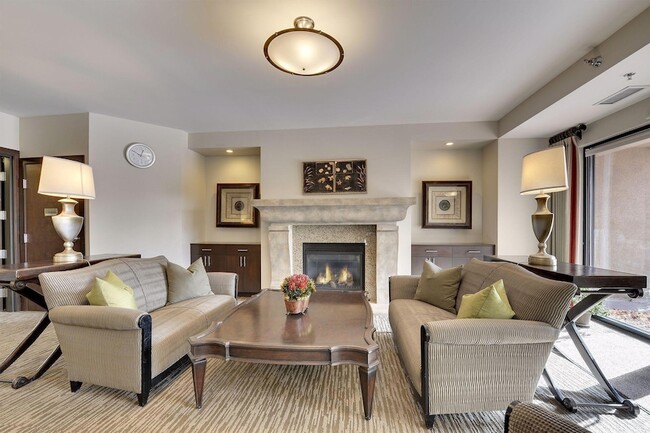 Building Photo - 317 Groveland Ave