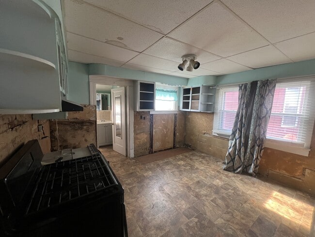 Building Photo - 1013 W Decatur St