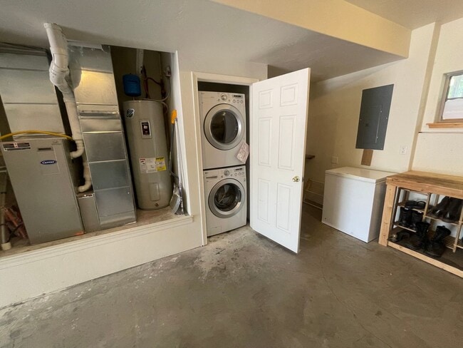 Building Photo - 175 Metz Ln