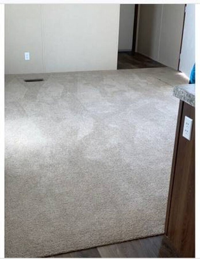 Building Photo - 2 BD/2 BA Trailer Home $1450 Pet Friendly and Students Welcome with Co-Signers