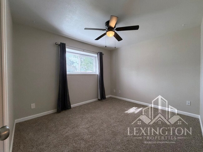 Building Photo - Lovely updated, 3BD/2BA, Home in Rocklin – off Pacific St. near Hwy 80 Access!