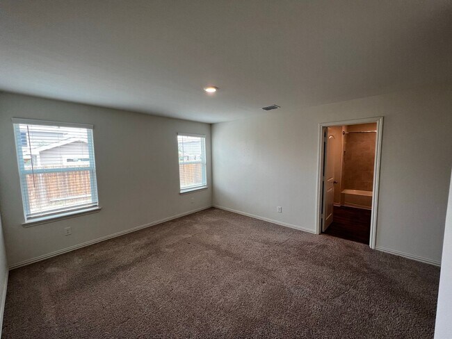 Building Photo - 7326 Anchor Cyn