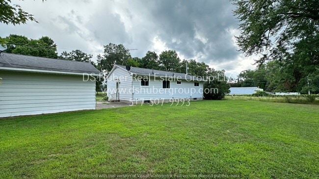 Building Photo - 11150 Beardslee Rd