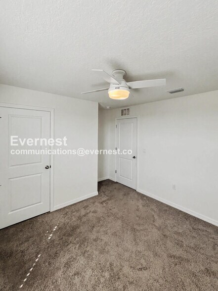 Building Photo - 5106 Plumeria Dr