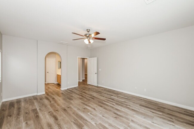 Building Photo - 1408 Logan Valley Ln