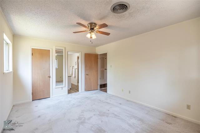 Building Photo - 3317 Santa Monica Dr
